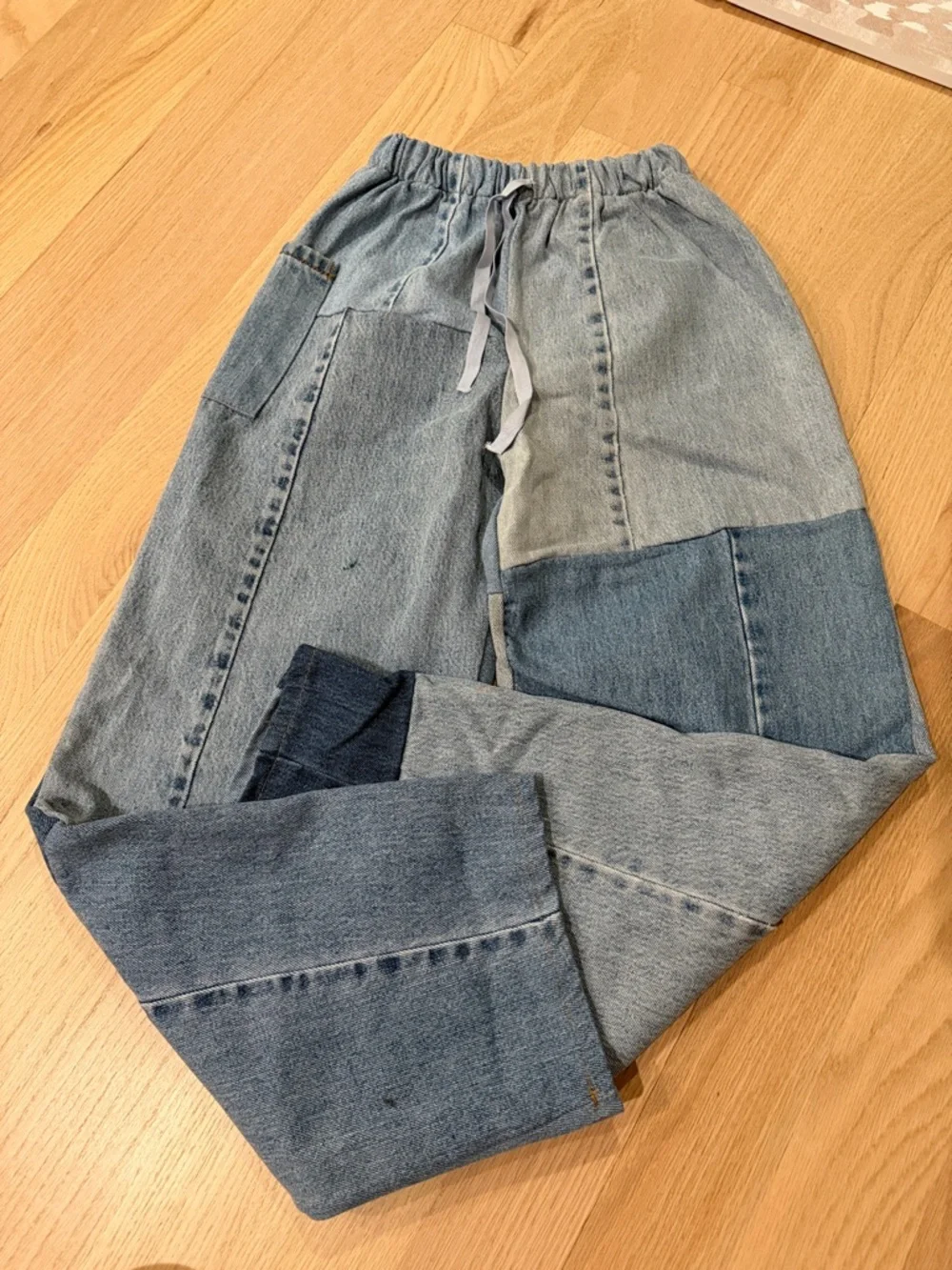 Parke Patchwork Drawstring Jeans - Picture 3 of 6